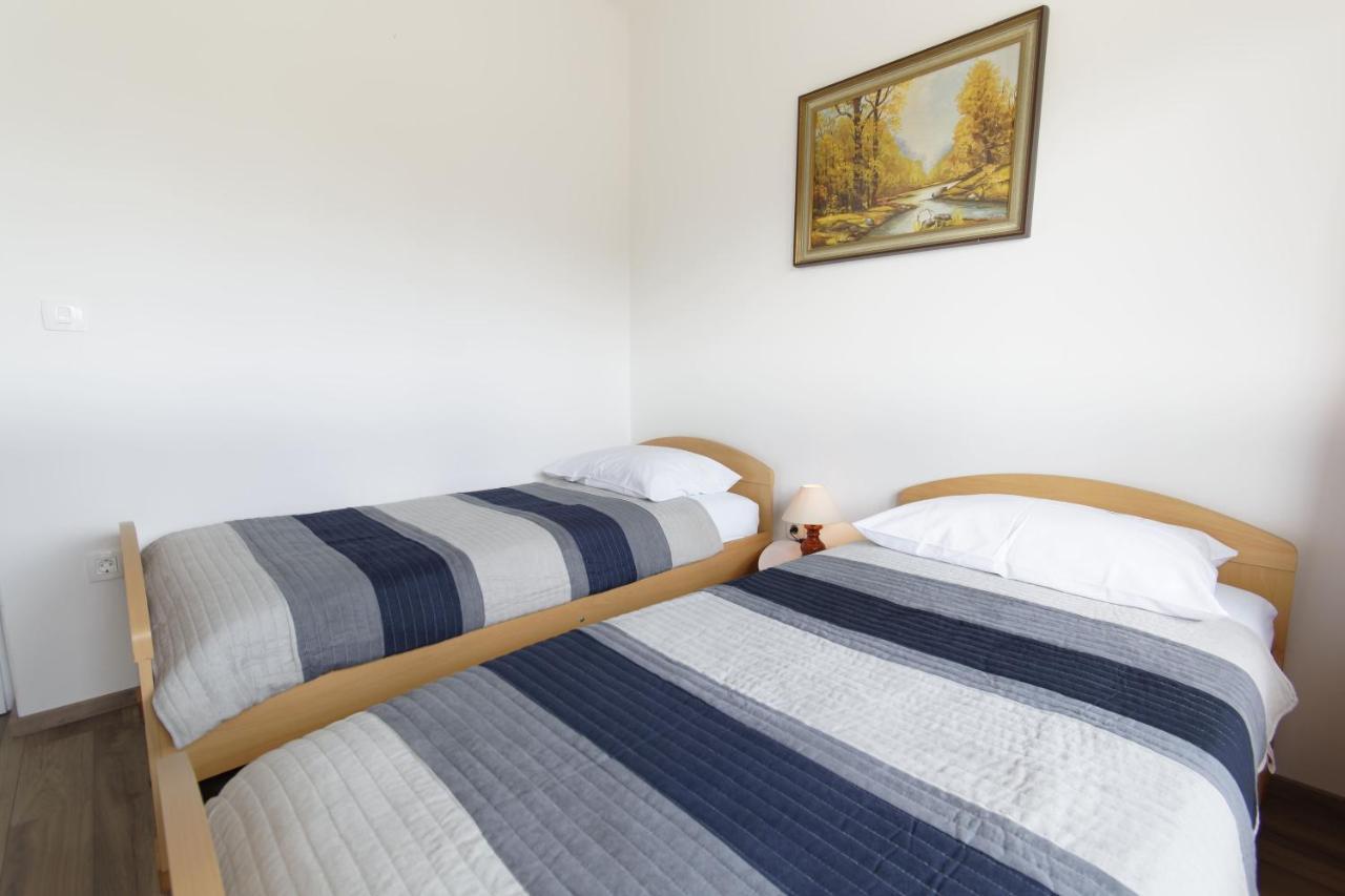 Apartment Patrik By Rent Istria Umag Extérieur photo