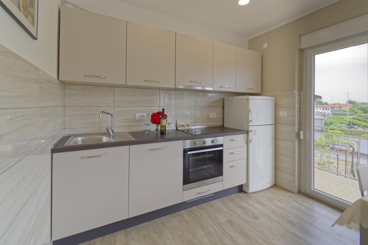 Apartment Patrik By Rent Istria Umag Extérieur photo