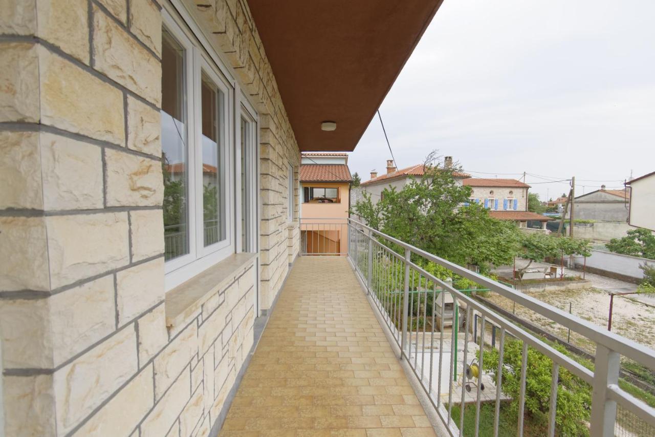 Apartment Patrik By Rent Istria Umag Extérieur photo