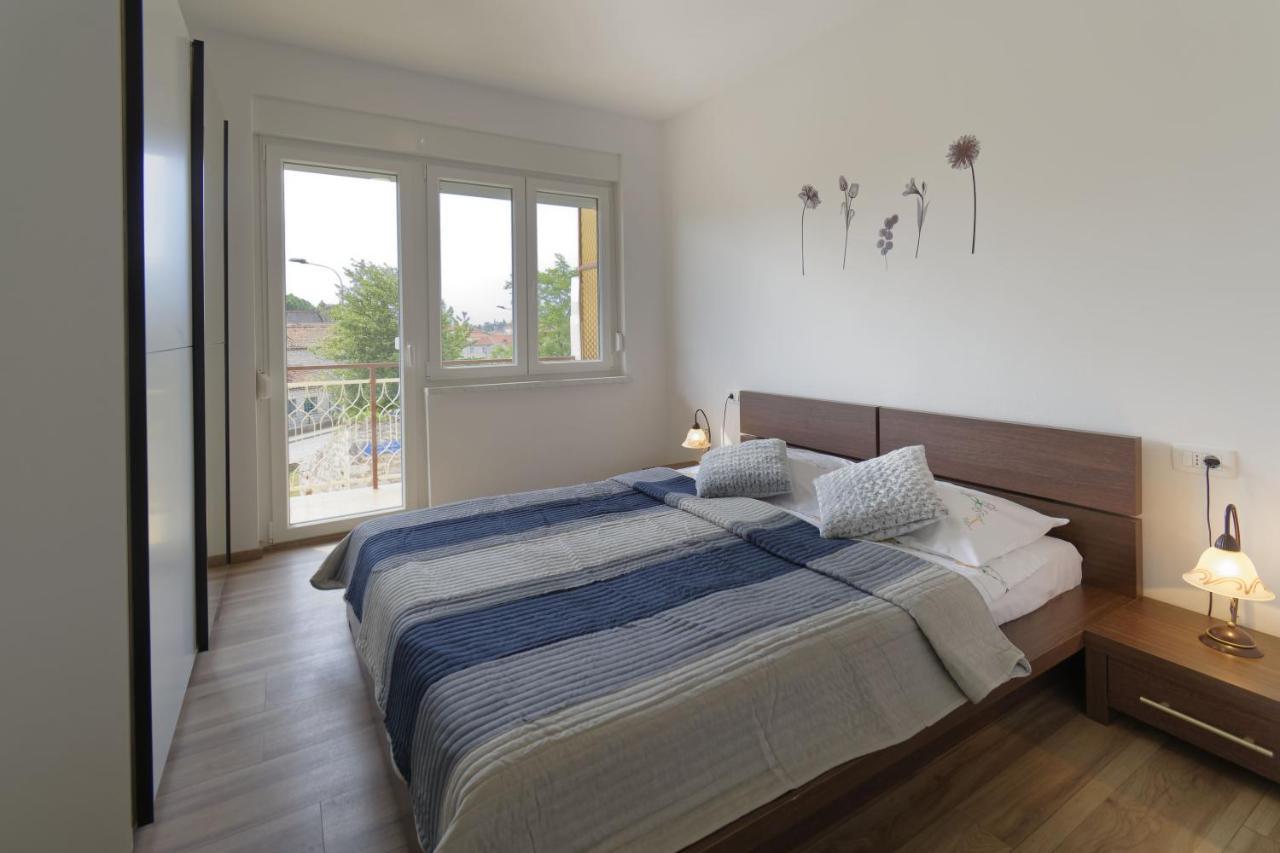 Apartment Patrik By Rent Istria Umag Extérieur photo